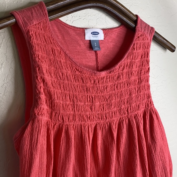 🔴5/$25🔴Old Navy spring top - Picture 2 of 3